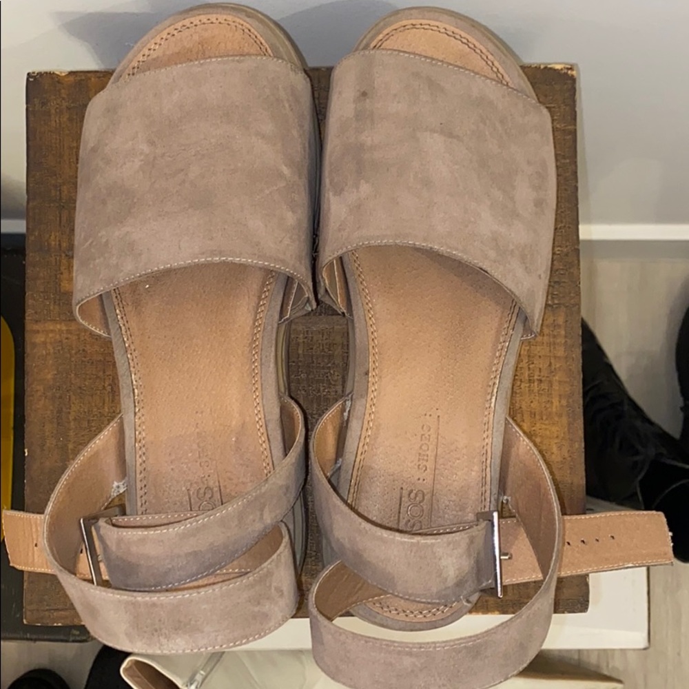 Platform sandals - Picture 5 of 5